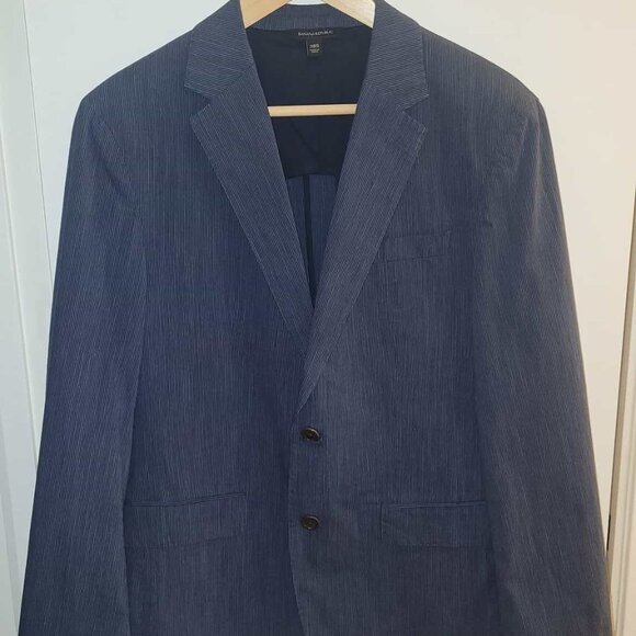 Banana Republic Men's Blue Blazer- 38S Short - Picture 1 of 7